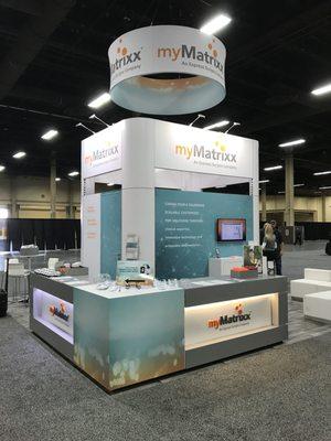 Custom rental displays for trade shows