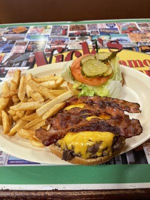 1/2 bacon cheeseburger