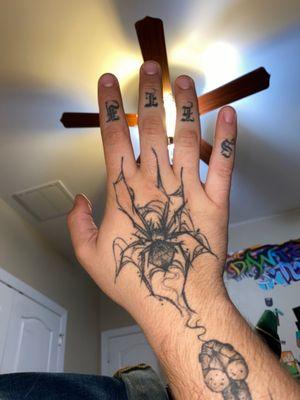 hand tattoo