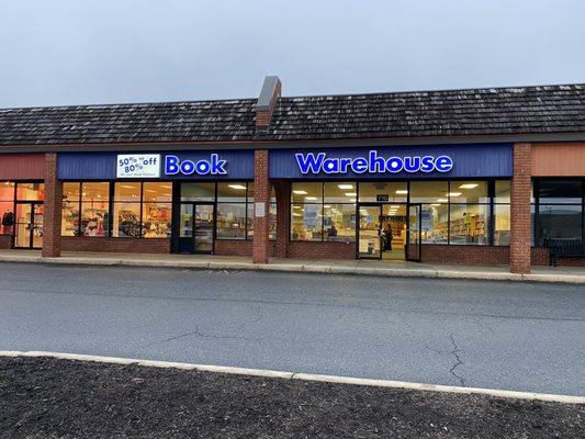 Book Warehouse in Lancaster, PA