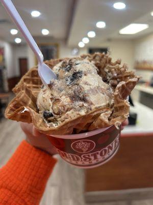 Mud Pie Mojo in a waffle cone bowl