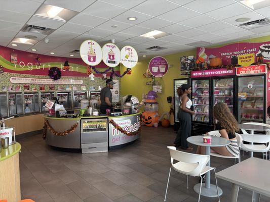 Menchie's Frozen Yogurt