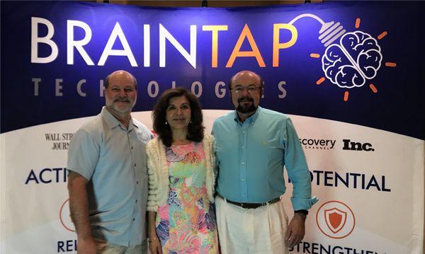 Dr. Cardenas and Dr. Geoghean with BrainTap  inventor Dr. Porter  at the BrainTap boot camp in New Bern, NC.