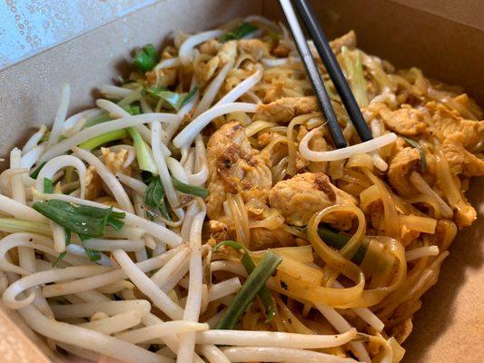 Chicken pad Thai