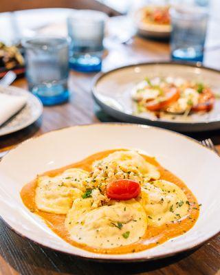 Raviolini all' Aragosta Fra Diavolo