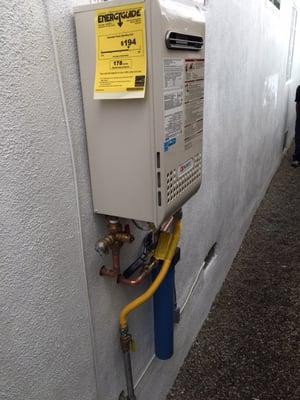 Tankless Water Heater Installation in Pacific Palisades