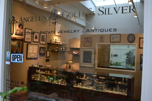 Los Angeles Gold & Silver is located in the heart of the Beverly Hills shopping district. Online http://www.lagoldandsilver.com