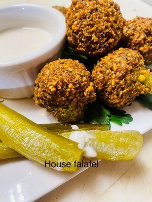 Falafel with tahini sauce