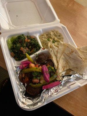 Falafel platter