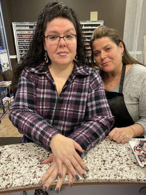 Leeanna (on right) does fancy nails for her clients too!