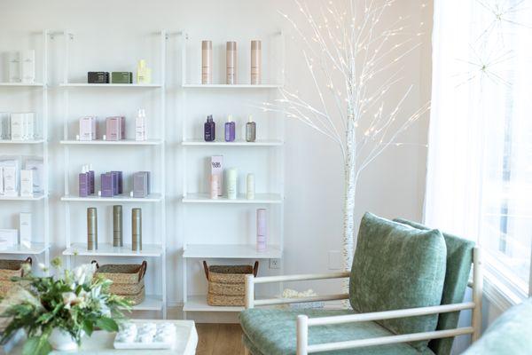 Sable & Salt is a Kevin Murphy and Iles Formula exclusive salon.