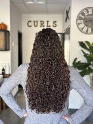 Beautiful mermaid curls!!