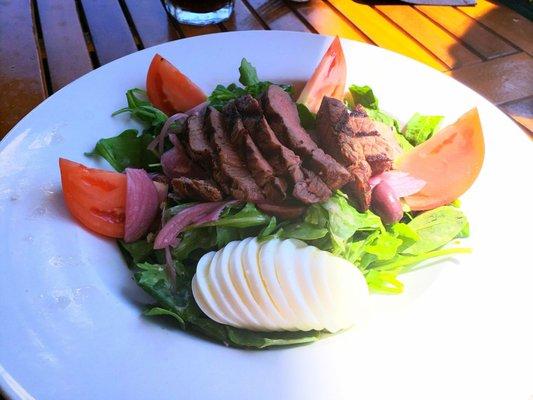 Delicious steak salad