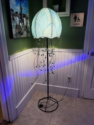 Jelly fish lamp