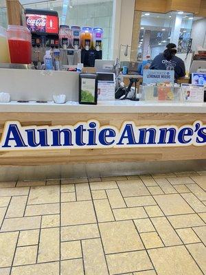 Auntie Anne's Pretzel kiosk