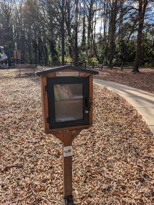 Chantilly Park Little Free Library, 222 Wyanoke Ave, Charlotte