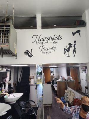 Cutie Beauty Salon.