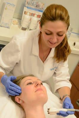 Top skin tightening treatments at Trifecta med Spa near Wall Street in downtown Manhattan NY. Call today 212-233-2919