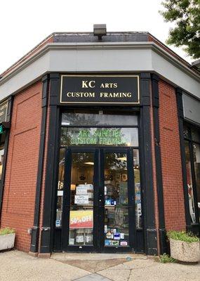 @bigmovie // KC Arts & Custom Framing storefront