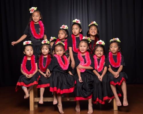 The liko group posing themselves for the group portrait...without directions from the photographer. Adorable...