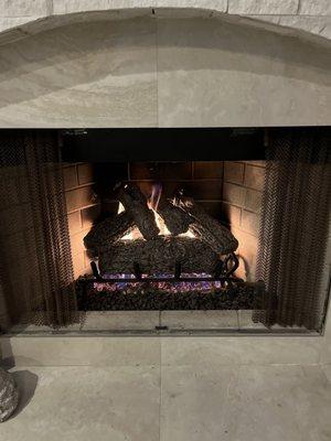 Gas log set by Real Fyre Golden Oak 18" vented