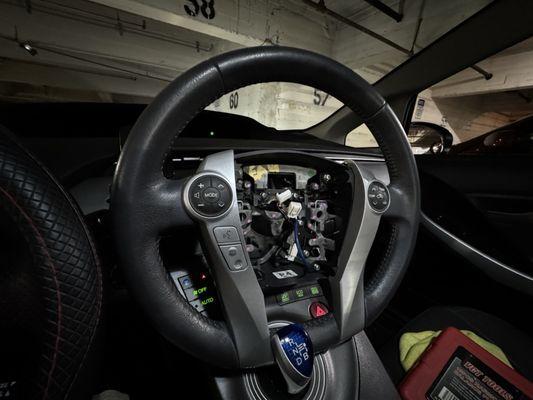 New steering wheel with CORRECT buttons