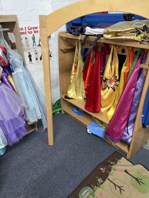 The school has a wonderful drama area with costumes for kids to play with.