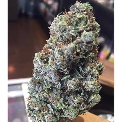 #greenstarla #greenstarhealthgroup #greenstar555 #green #purple #flower #heavyog #betterthenyours #pabloescobar #parisog #jetfuelog #stoner