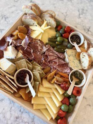 Charcuterie for 4ppl