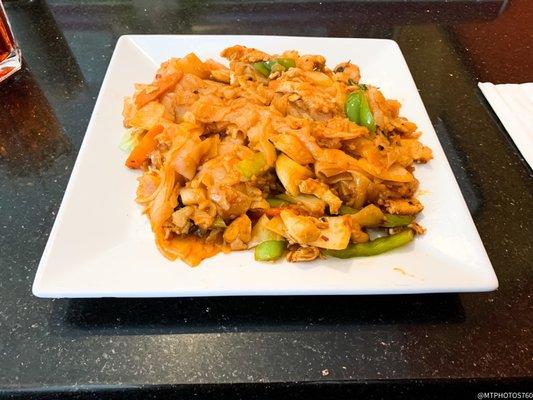 Spicy noodles (Kee Mao) with chicken.