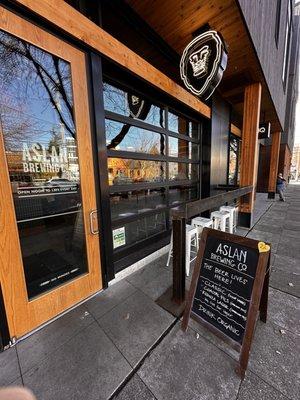 Aslan Brewing Seattle