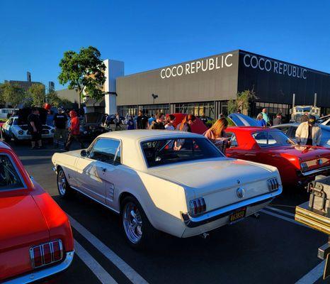 COCO & The OC Mix in Costa Mesa California is a blast!