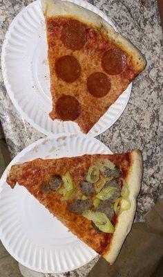 2 slices only have plain slices, so add what toppings you want. Super disappointed to see no speciality slices!