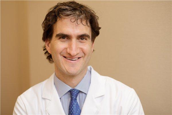 Dr. Daniel Kort Associate Medical Director