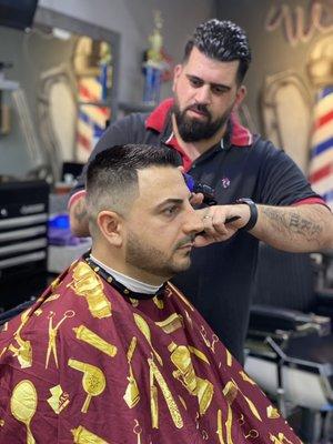 Easy Clippers Barbershop