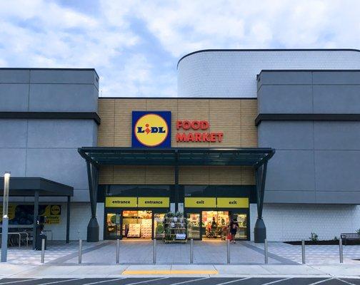 Lidl Grocery Store at The Mall in Columbia, Maryland.