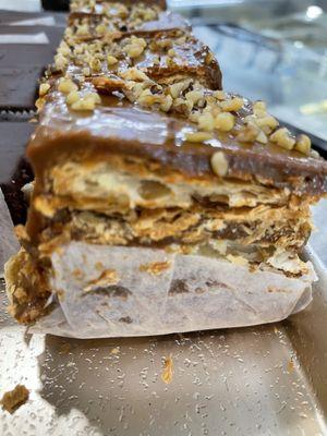 Mil hojas cake with dulce de leche and nuts