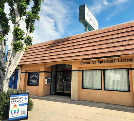 SUUS services are held the 2nd & 4th Sundays of each month at 17622 Chatsworth St in beautiful Granada Hills Village. ALL ARE WELCOME!