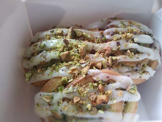 Pistachio roll