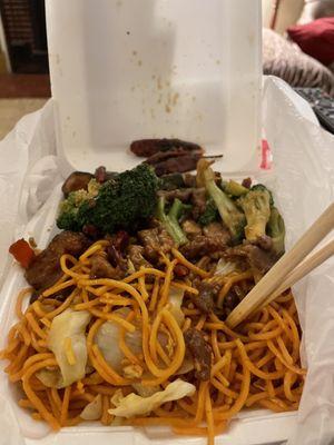 Chow Mein, Kung Pai Chicken, and Broccoli Beef.