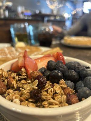 Yogurt & Granola Bowl