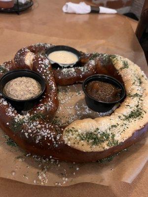 Pretzel trio