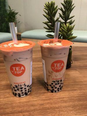 earl grey milk tea and brown sugar jasmine milk tea. 10/10! amazing!!