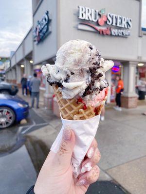 Small Waffle Cone: Cookies and Cream with Oreo + Strawberry Swirl