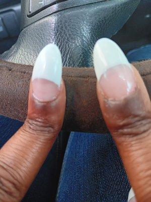 These 2 nails look nothing I like. Just sloppy