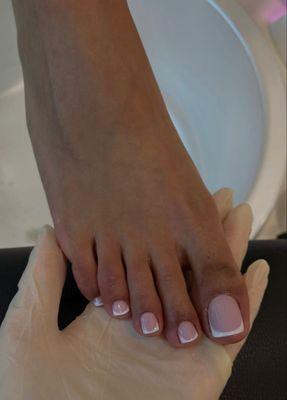 French tip pedicure