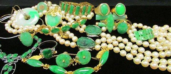 Vintage Jade by Aloha Memorabilia