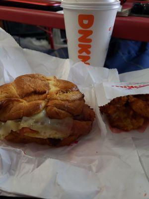 Maple bacon sandwich, hash browns and hot coffee with toasted almondshot.