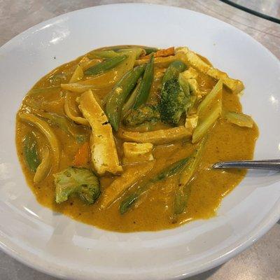 Tofu And Vegetables Curry With Rice