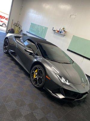 2020 Lamborghini Hurrican Evo tinted with Rayno S9 20% side windows.